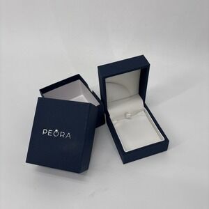 Peora Jewelry Box, Earrings Empty.